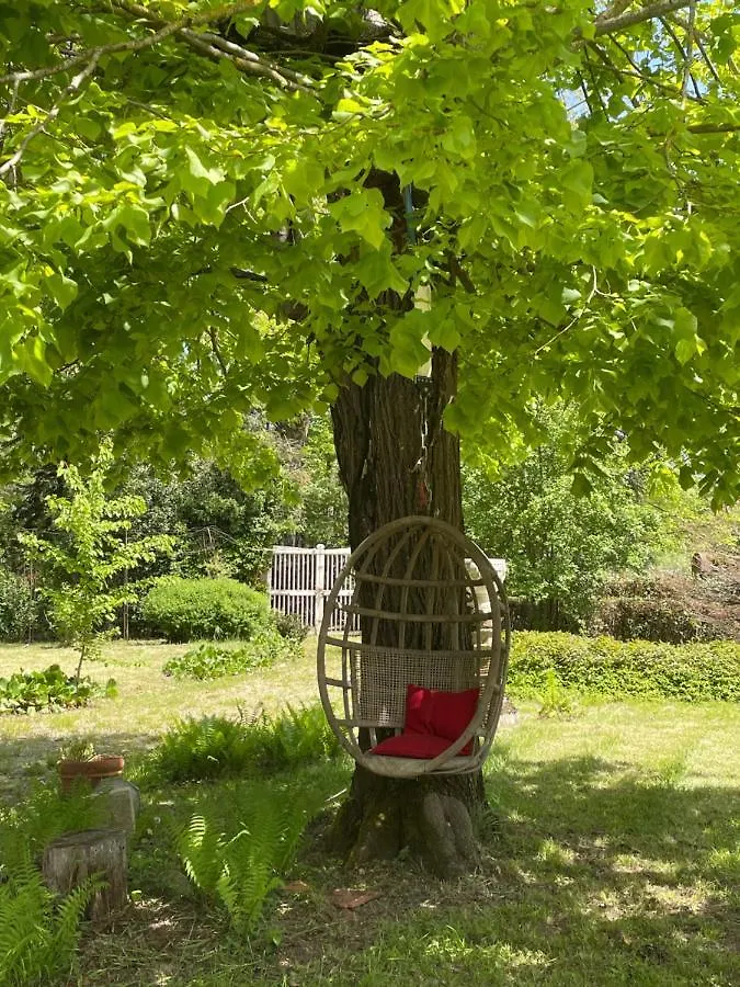 Pensjonat Domaine La Belle Histoire - Gite Cote Jardin Besset Francja