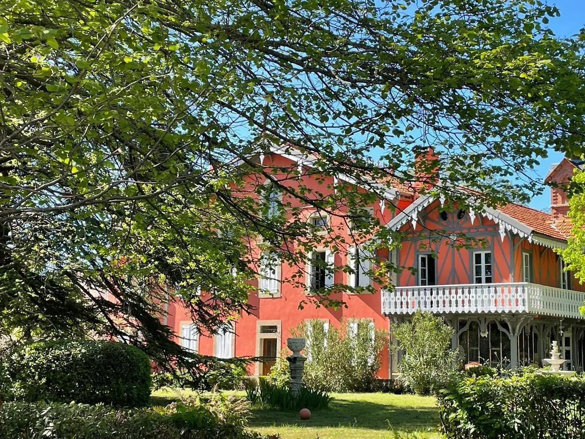 Domaine La Belle Histoire - Gite Cote Jardin Besset